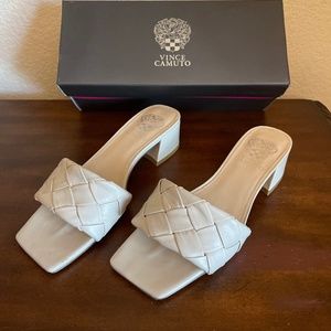 Vince Camuto Semetera Sandals -Beige/Eco cream color size 7